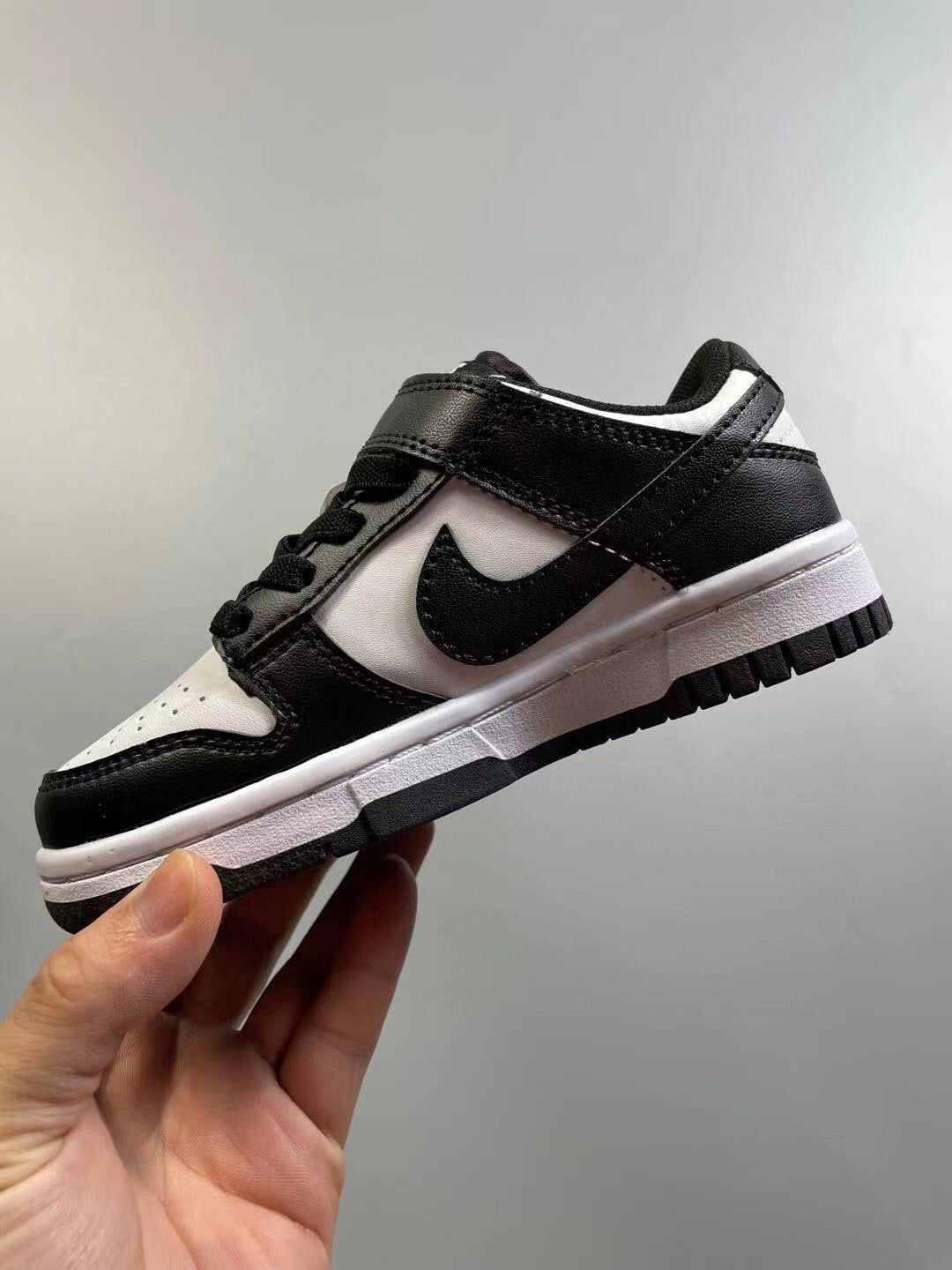 Nike SB single buckle sneakers" white, black"
