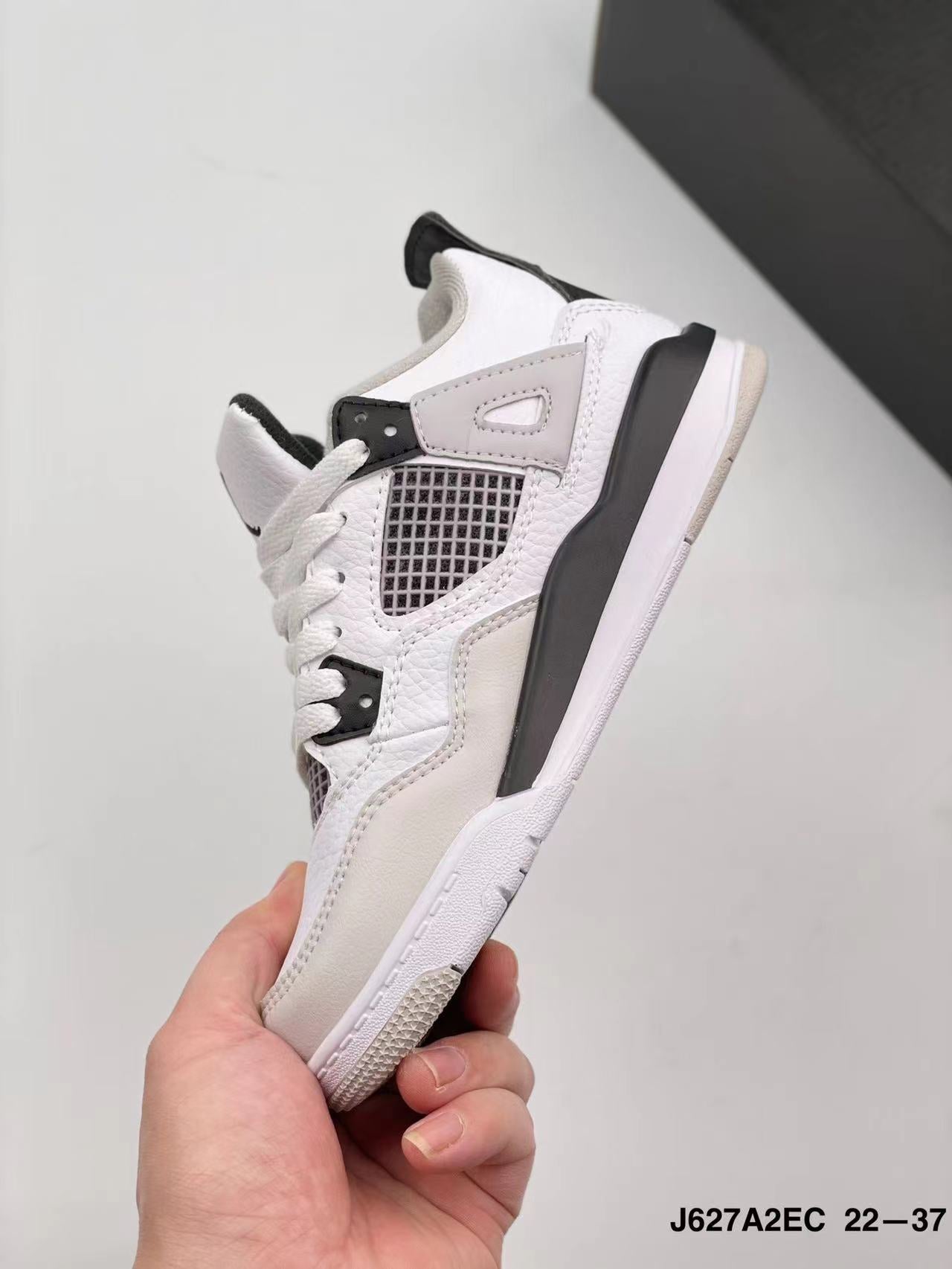 Joe 4 head level" white, light gray"