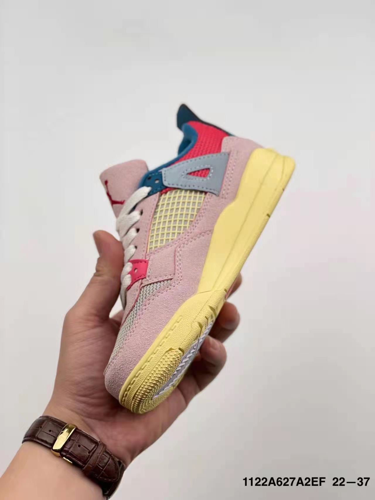 Joe 4 head level" pink, yellow, red"