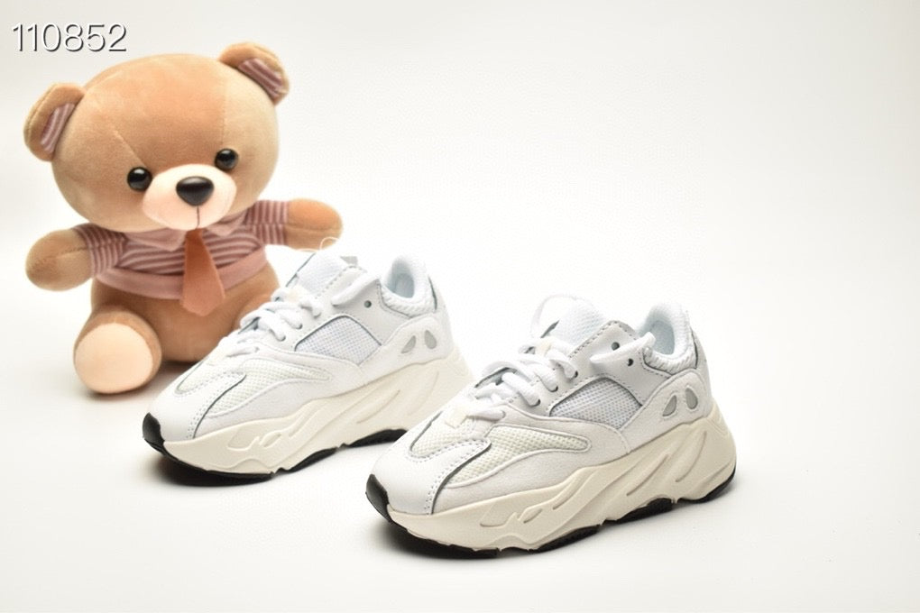 AD Coconut 700 " white"
