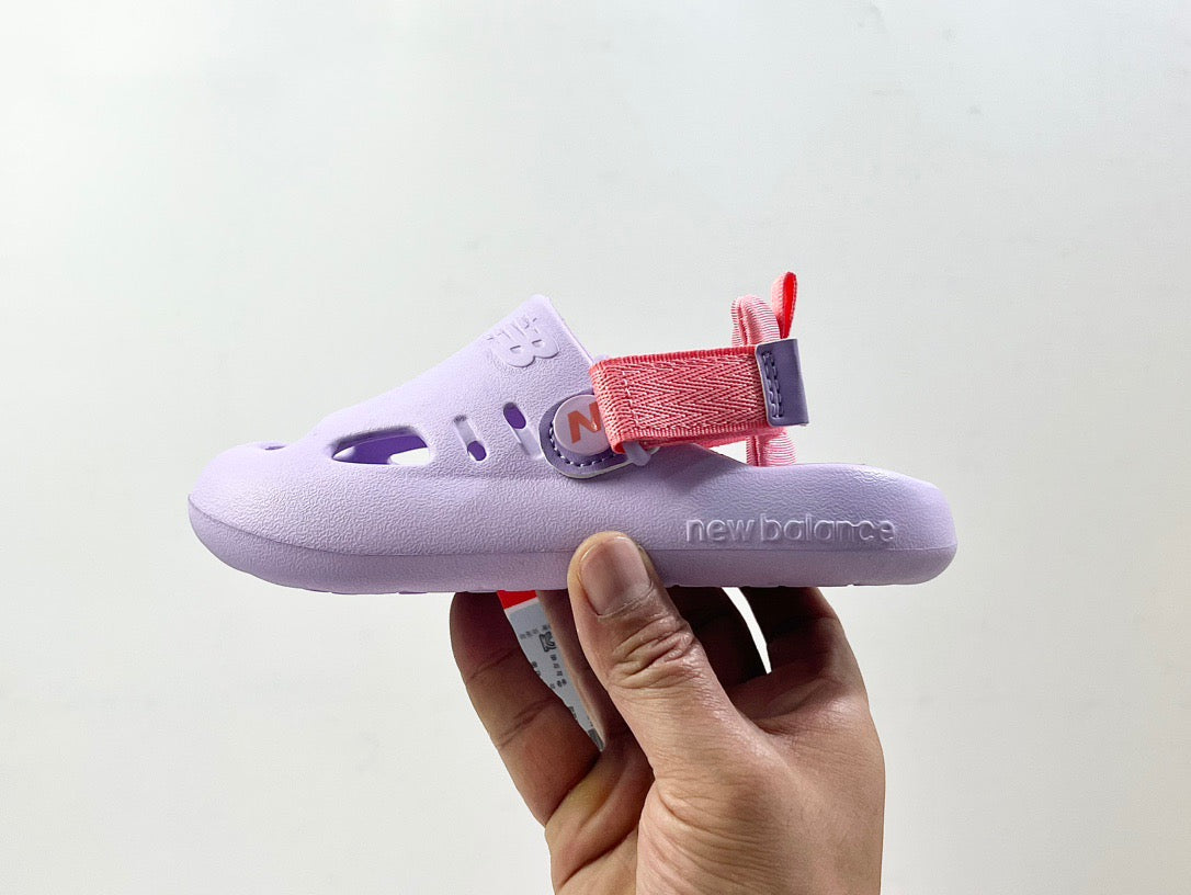 NB hole two-way sandals" purple"