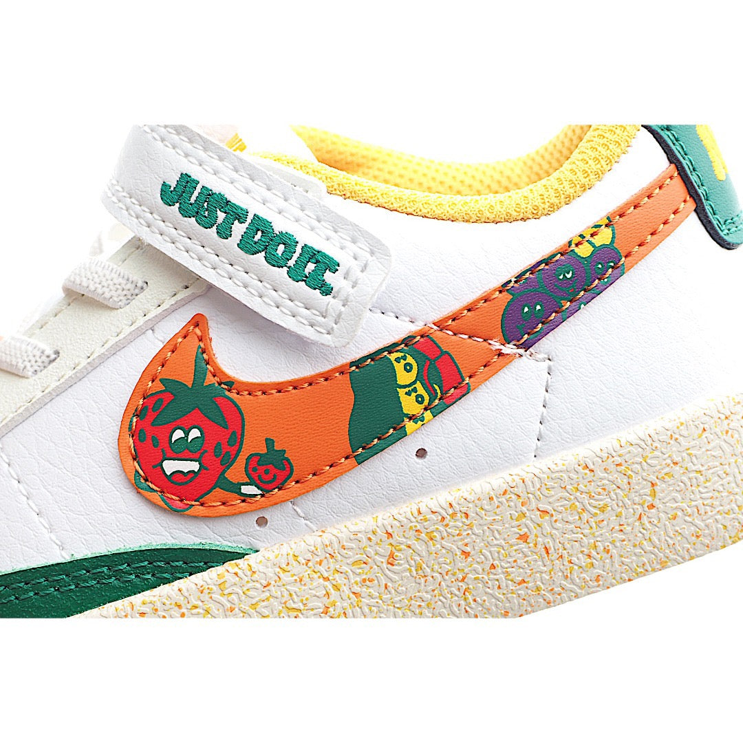 Trail Blazers Velcro Low-Top Kids Sneakers" white, orange"