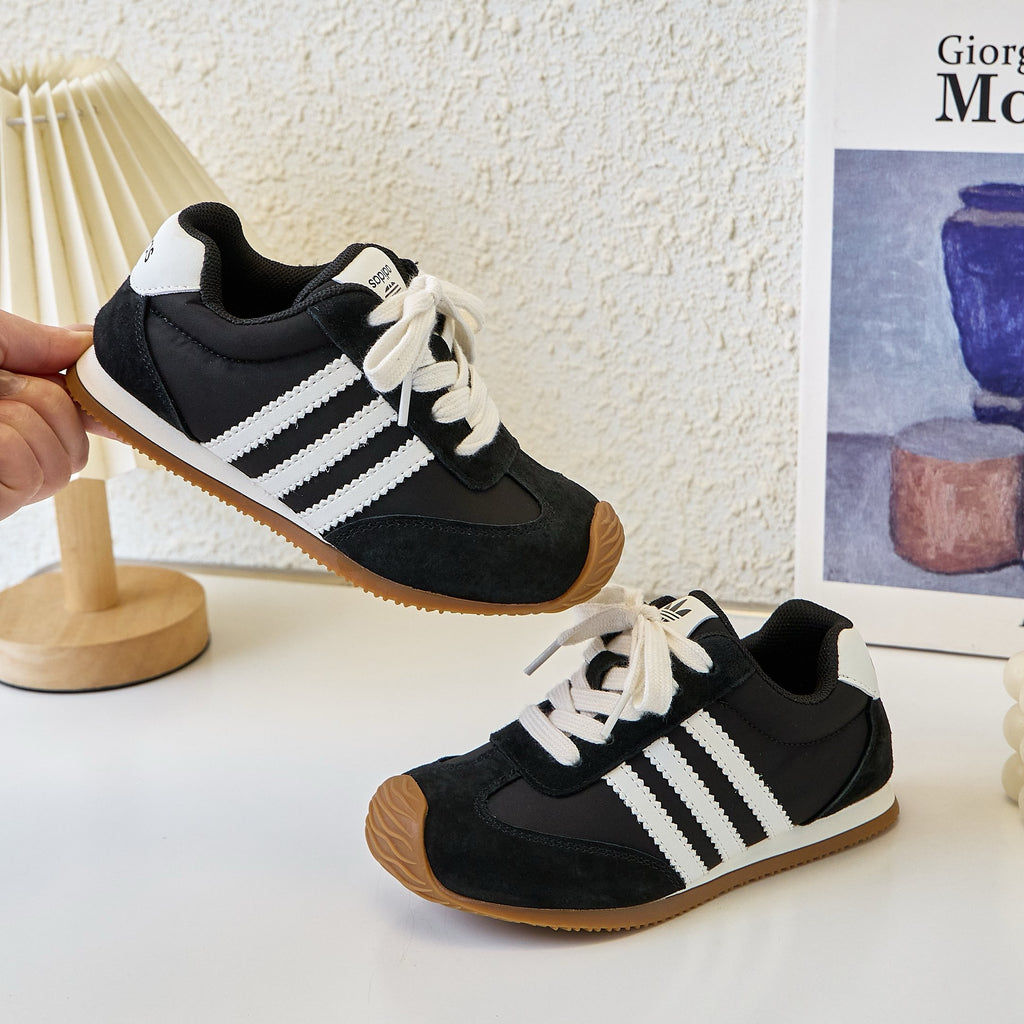 Adidas Agande training shoes" black"