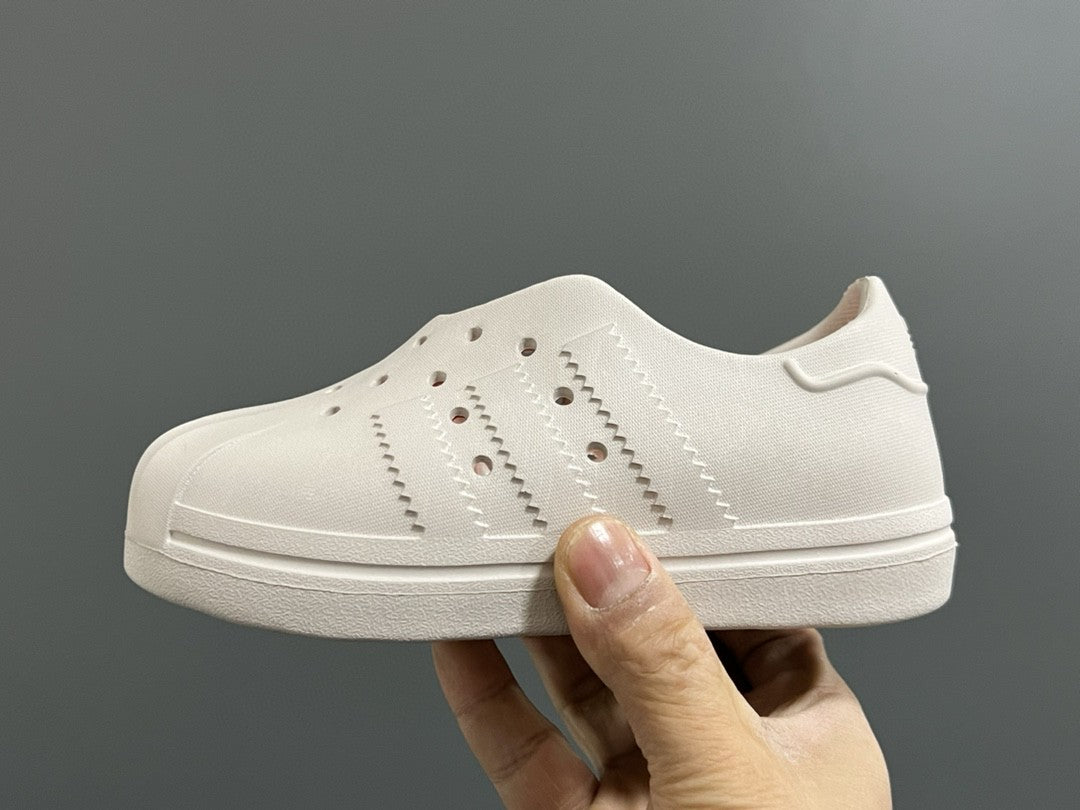 Soft shell hole slip-on sandals for children" light beige"