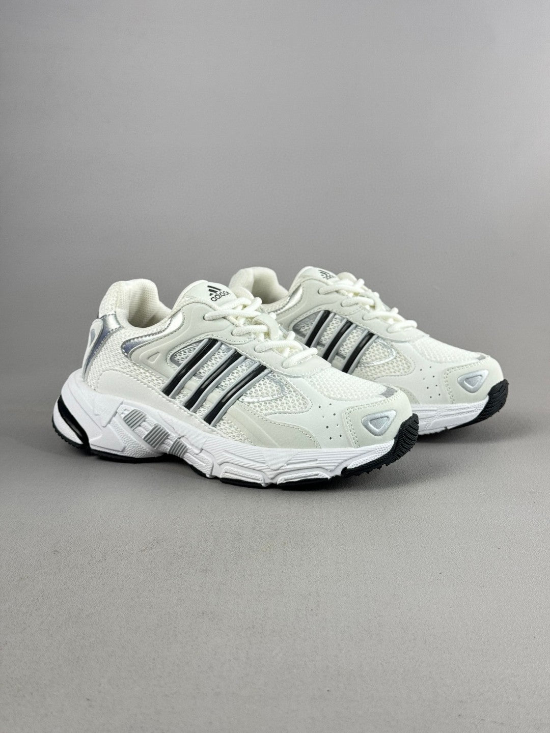 AD response CL retro casual shoes" white, black"
