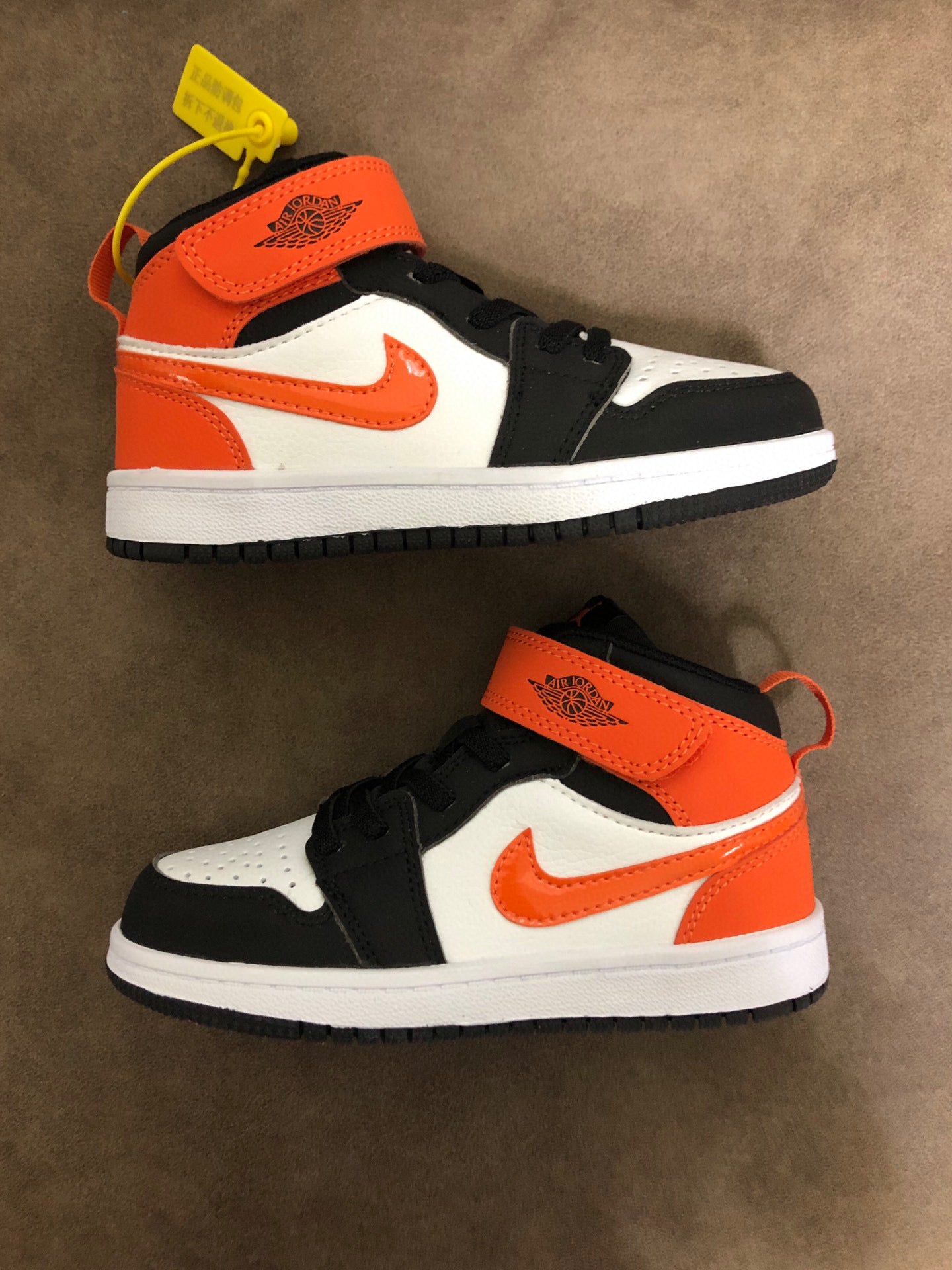 Joe's high-top Velcro children's shoes" red, white, black, orange"