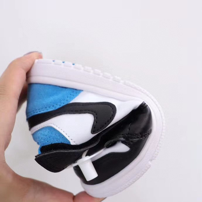 Jordan low top elastic band" white, black, blue"