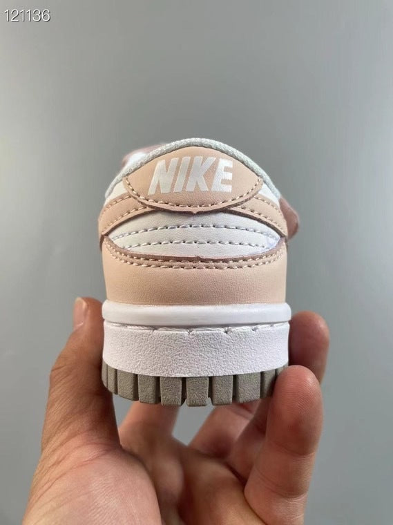 Nike SB single buckle sneakers" white, light pink"