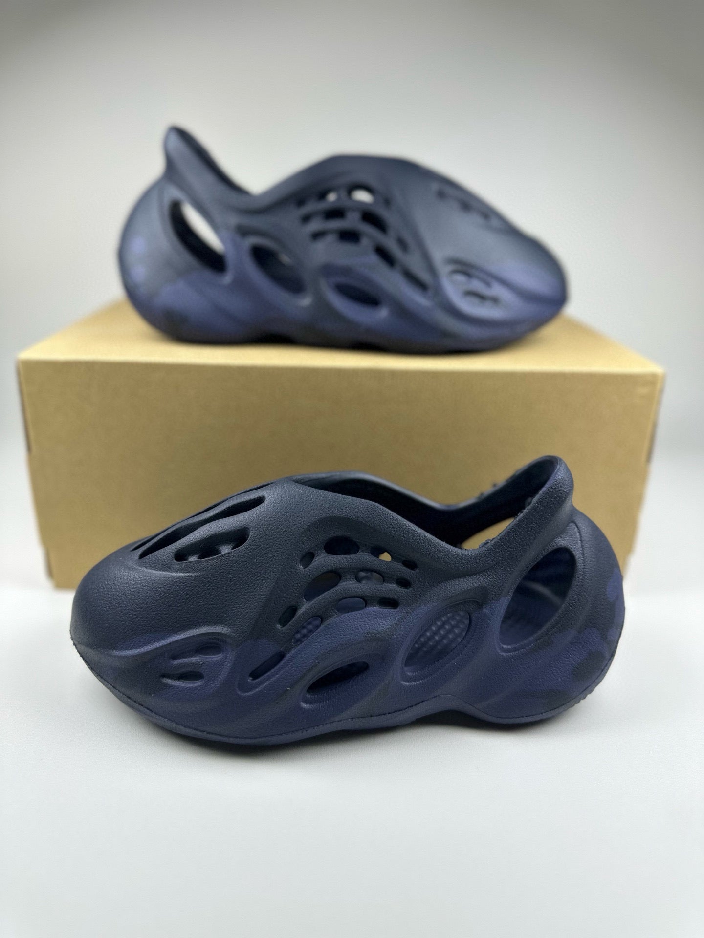 Coconut Crocs" dark navy"