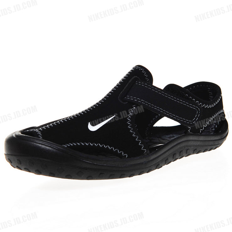 Nike children's closed toe sandals " black"