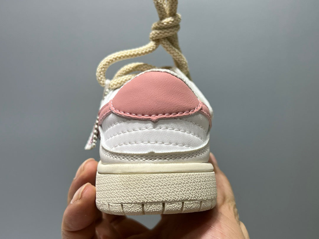 Nike low-top embroidered children's sneakers" gray, pink"