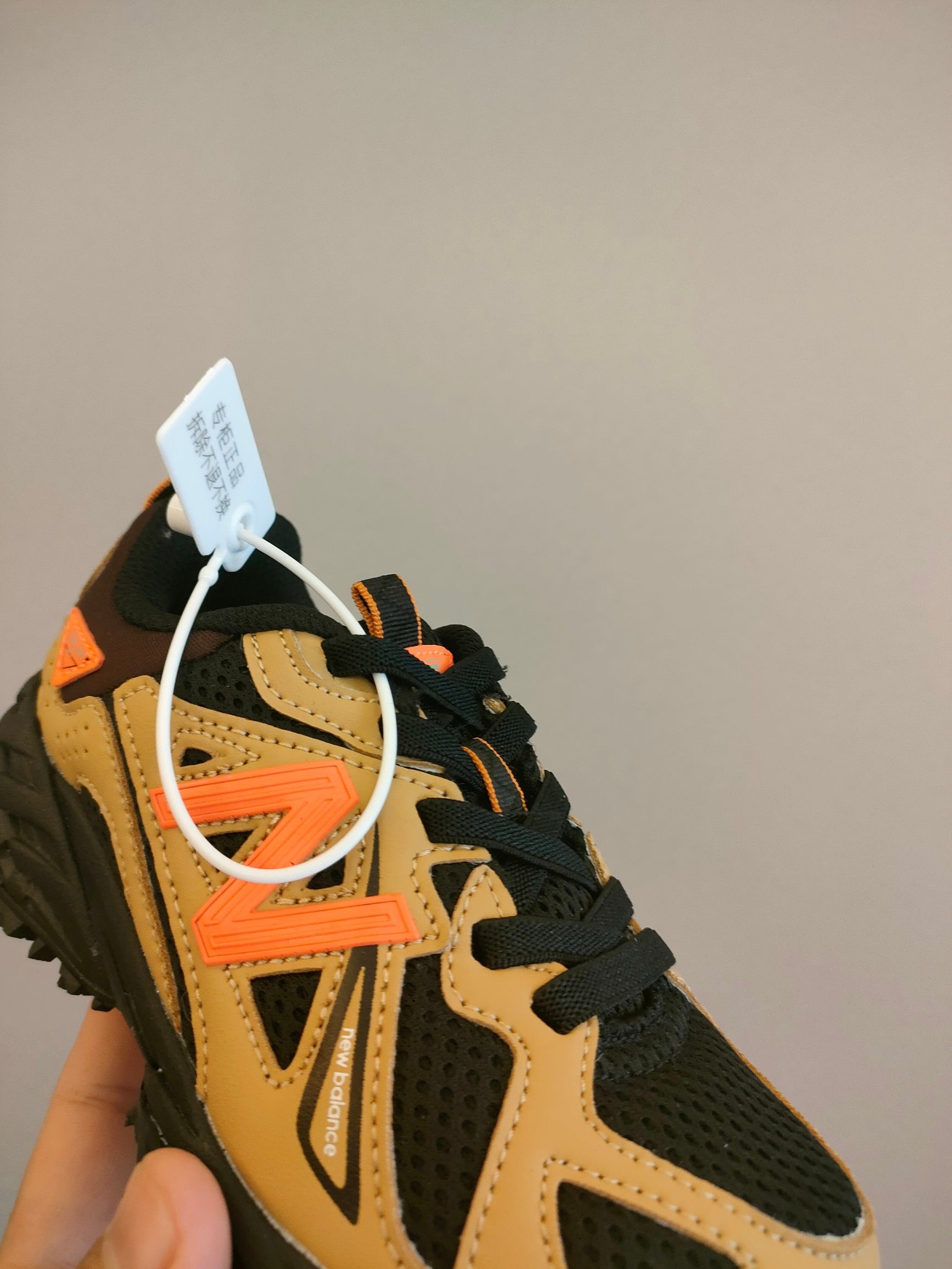 NB610 children's outdoor shoes" camel brown"