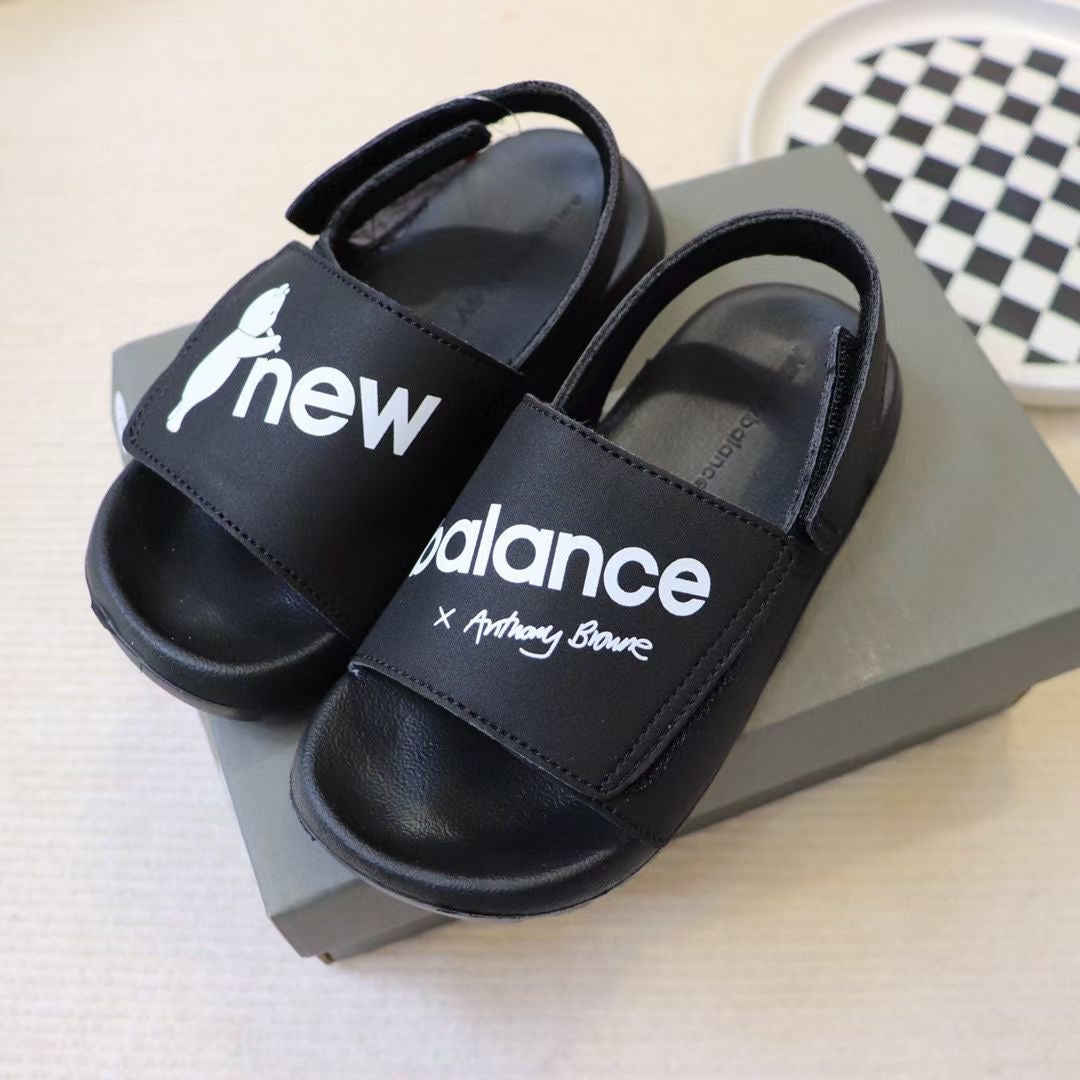 N large breasted sandals" black"