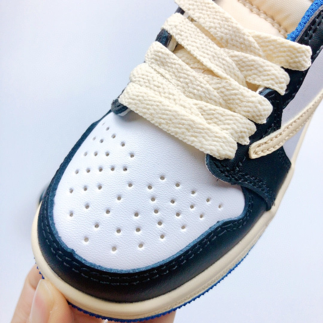 Jordan low-top reverse hook black warrior" white, cream, blue"