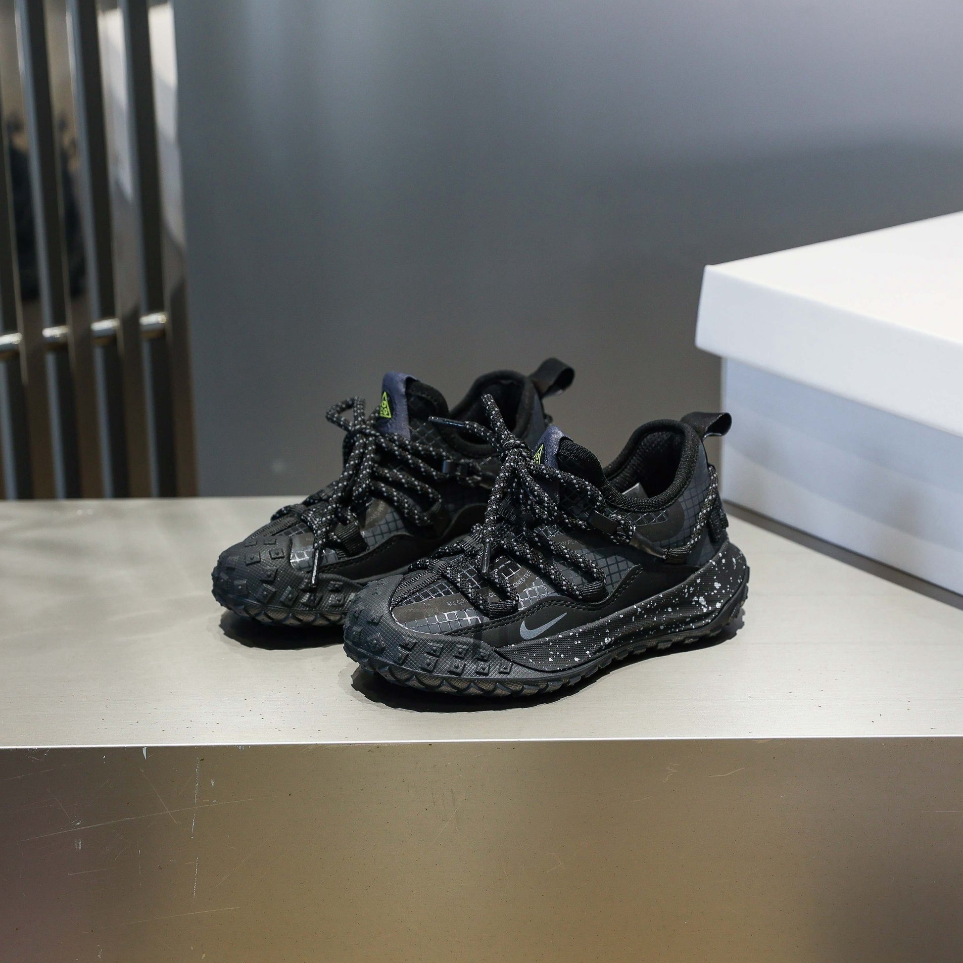 Nike ACG tire-soled hiking shoes