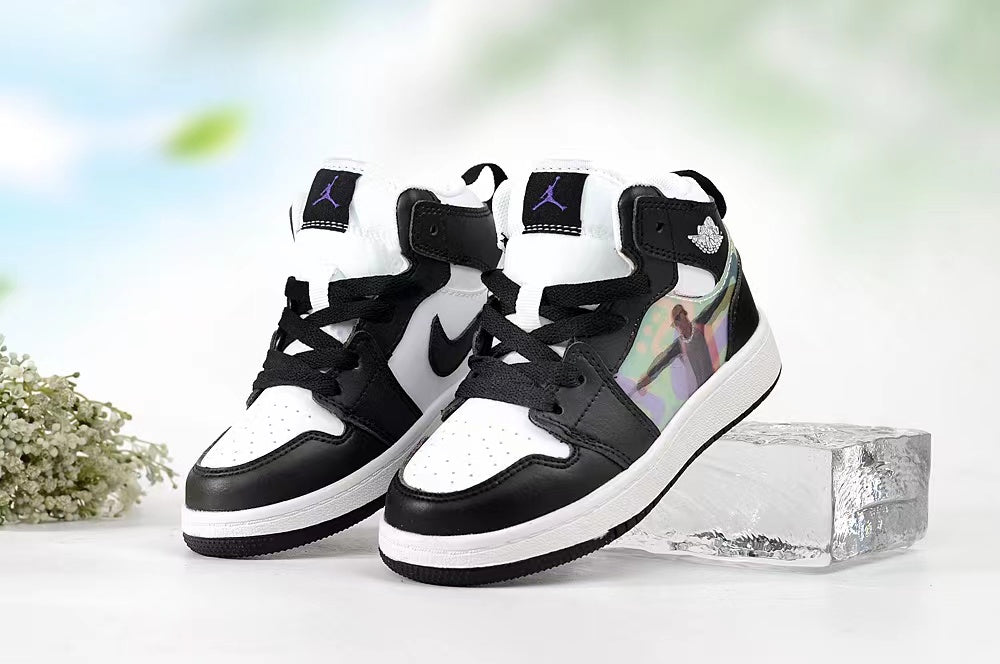 Jordan AJ1 children's shoes" black, white"
