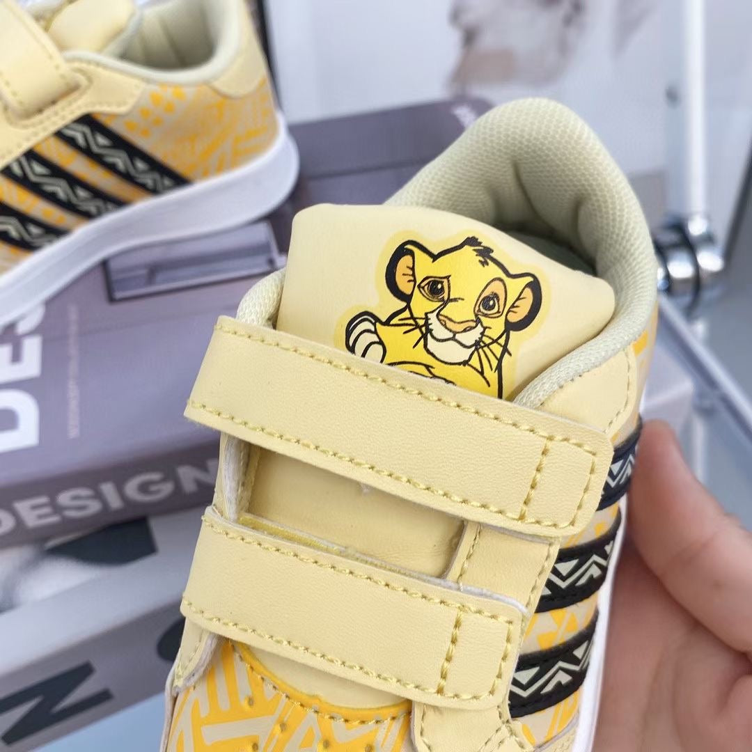 Adidas co-branded Velcro children's shoes" cream, darker yellow"