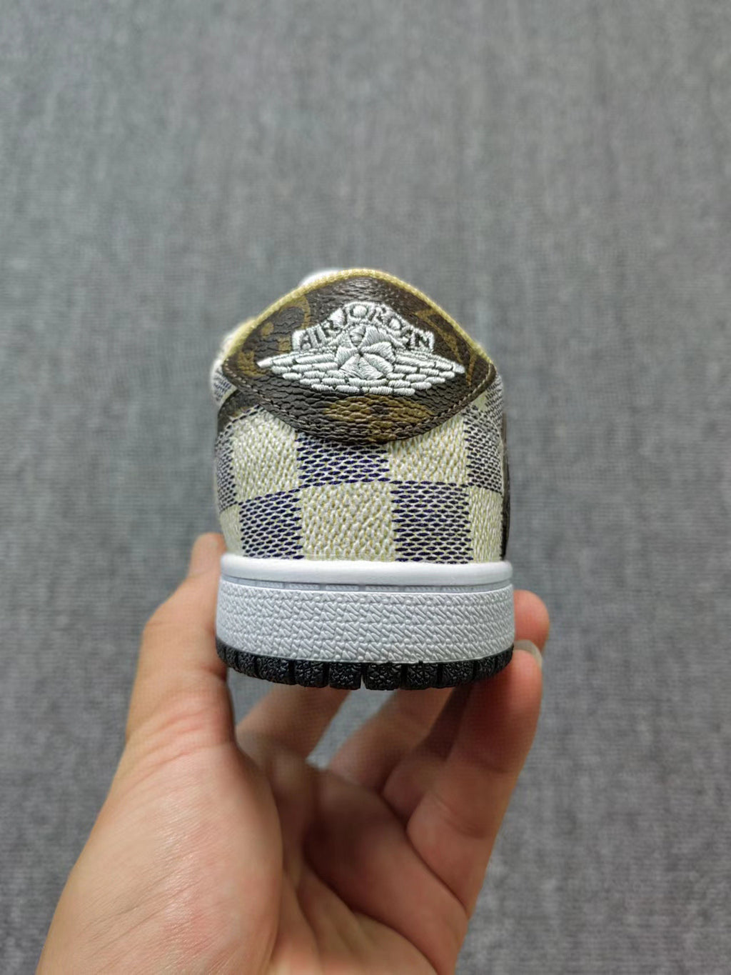 Joe 1 low-top hook LV joint sneakers "White and Black/Dark Grey, Brown"