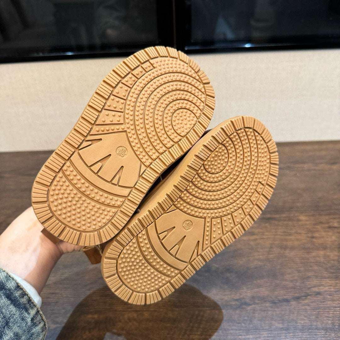 U-GG Capibara Snow Boots Leather" brown"