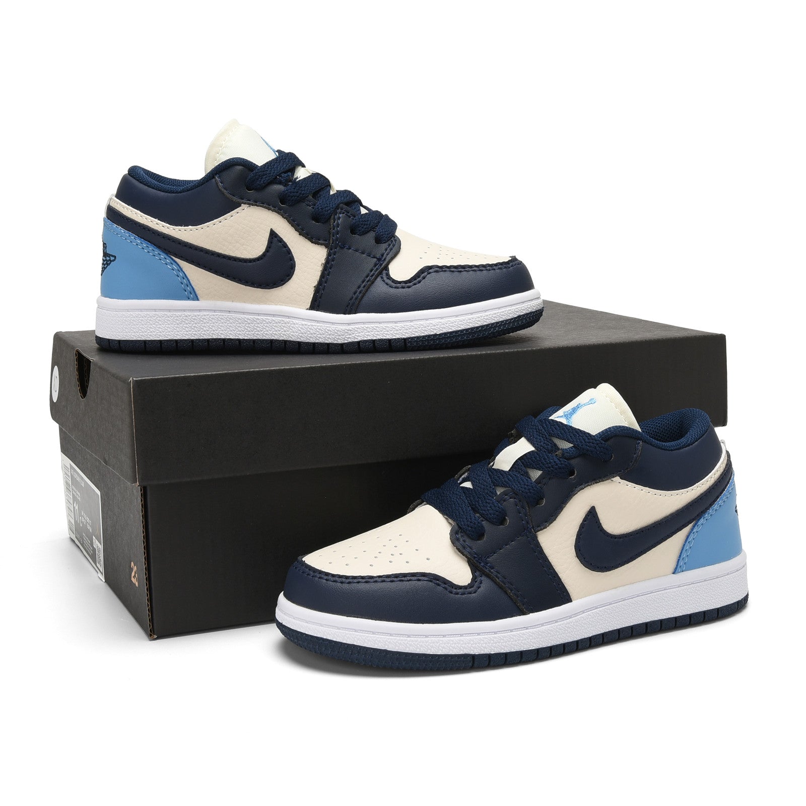 Qiaoyi low-top shoelaces" Navy, cream"