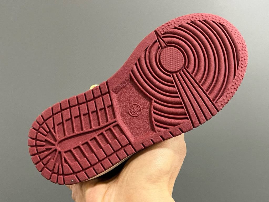 Qiaoyi new high and low top Velcro children's sneaker" cream, burgundy"