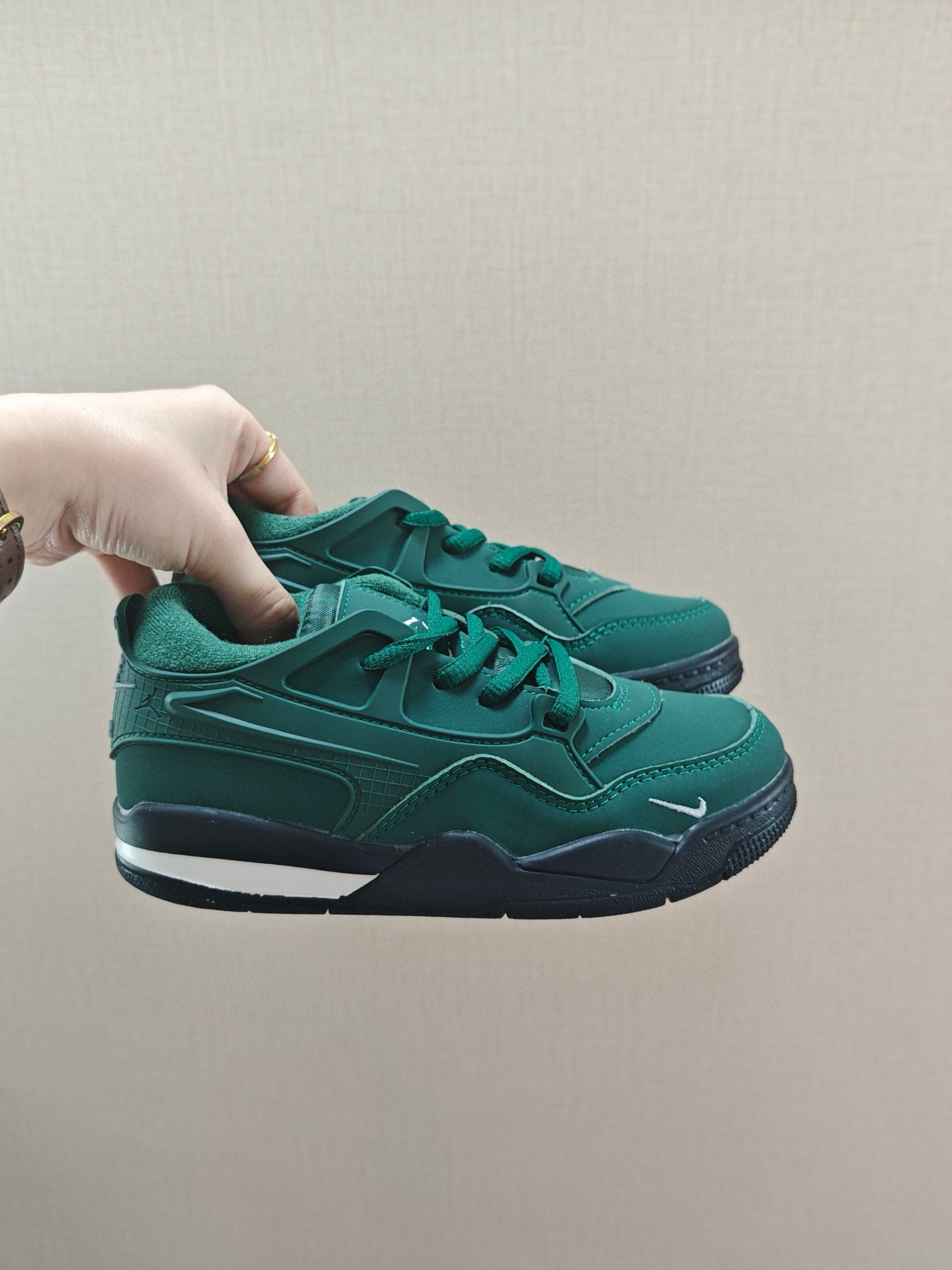 Jordan 4 Retro Sneakers " dark Green"