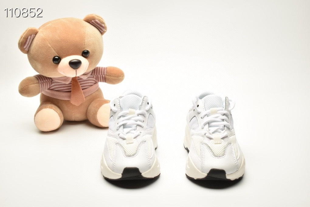 AD Coconut 700 " white"