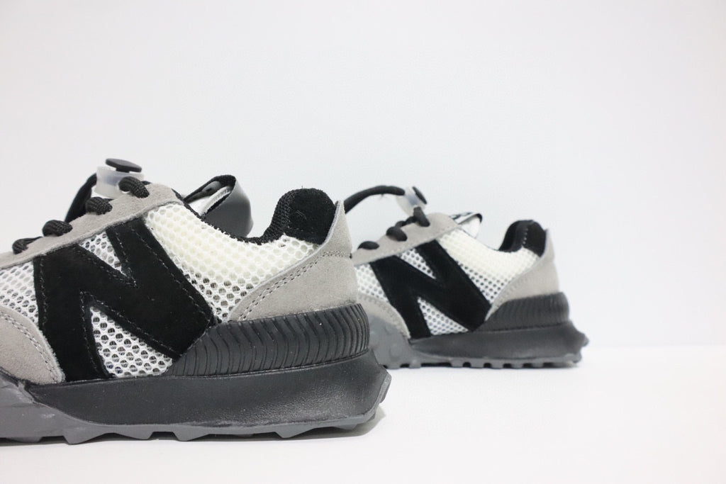 N official website synchronized parallel bars sandals "Gray, black"