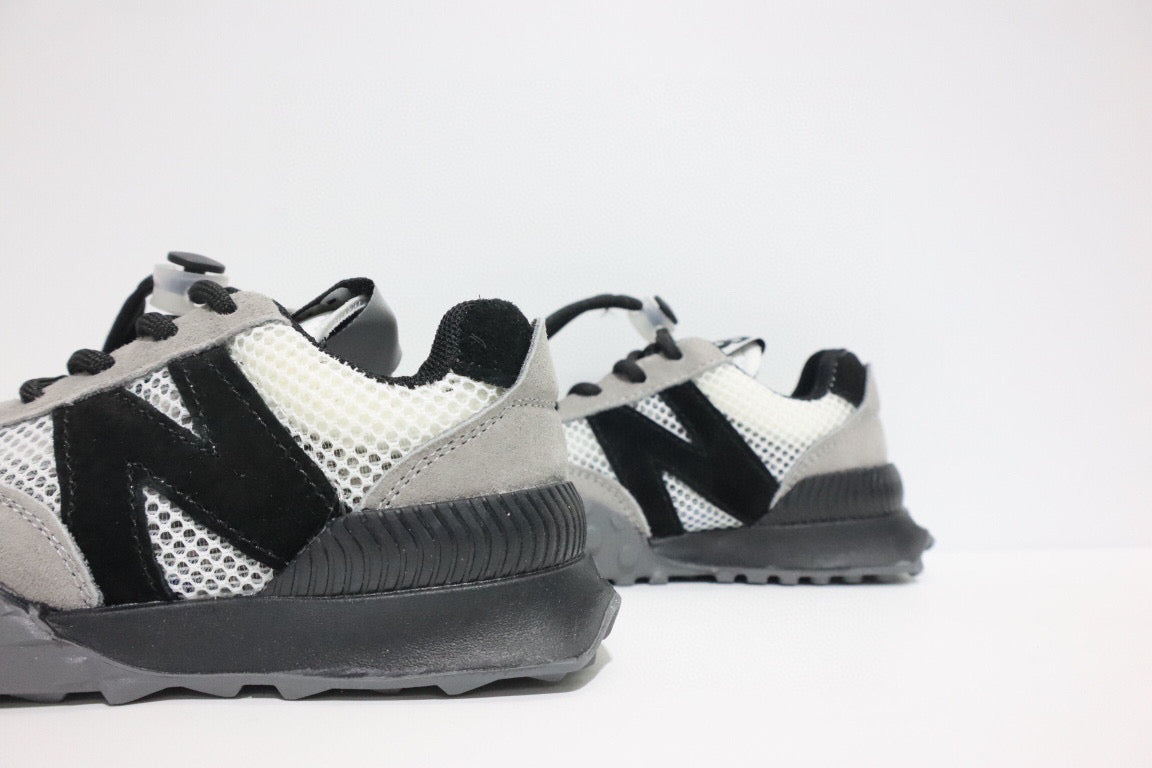 N official website synchronized parallel bars sandals "Gray, black"