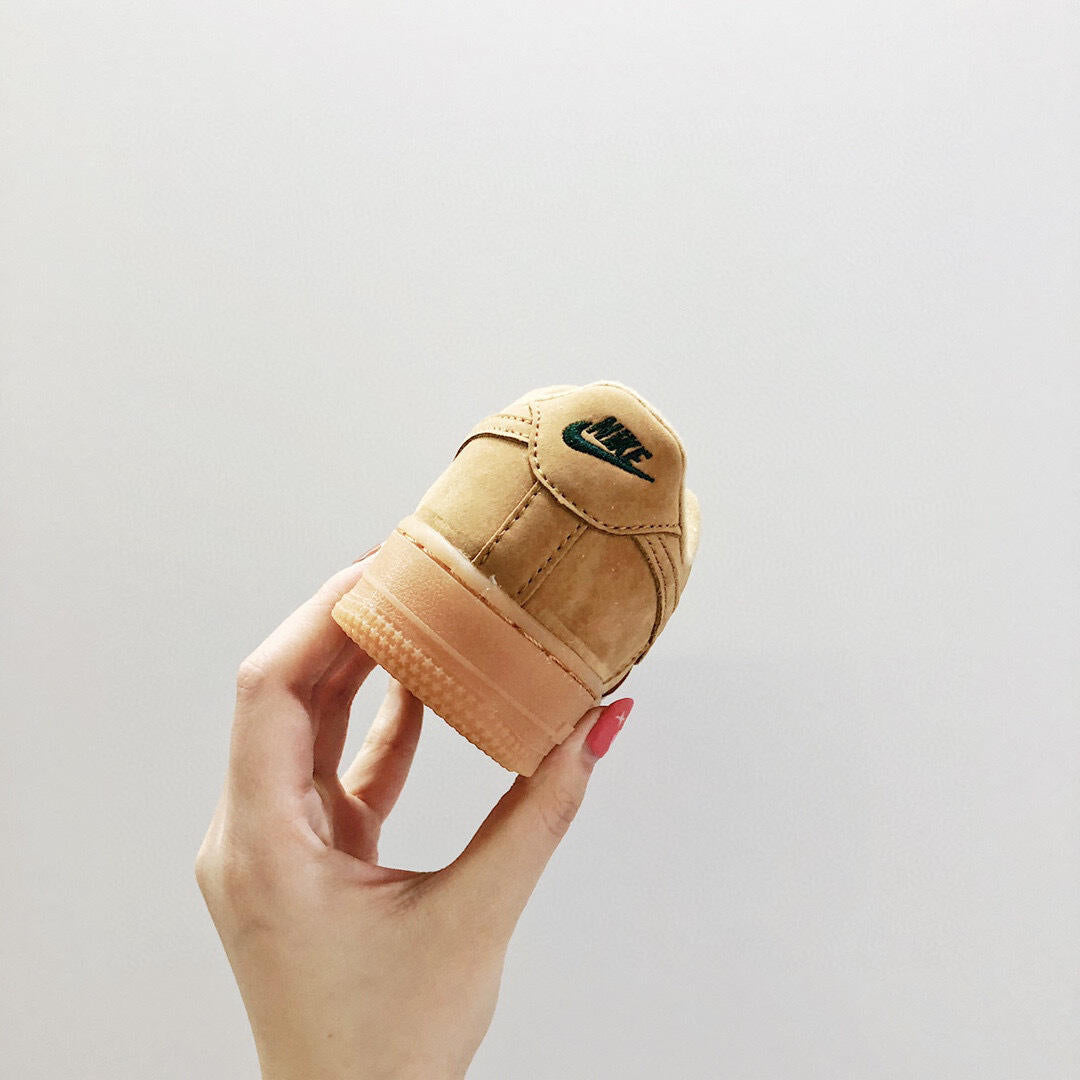 Air Force low-top lace-up sneakers" brown"