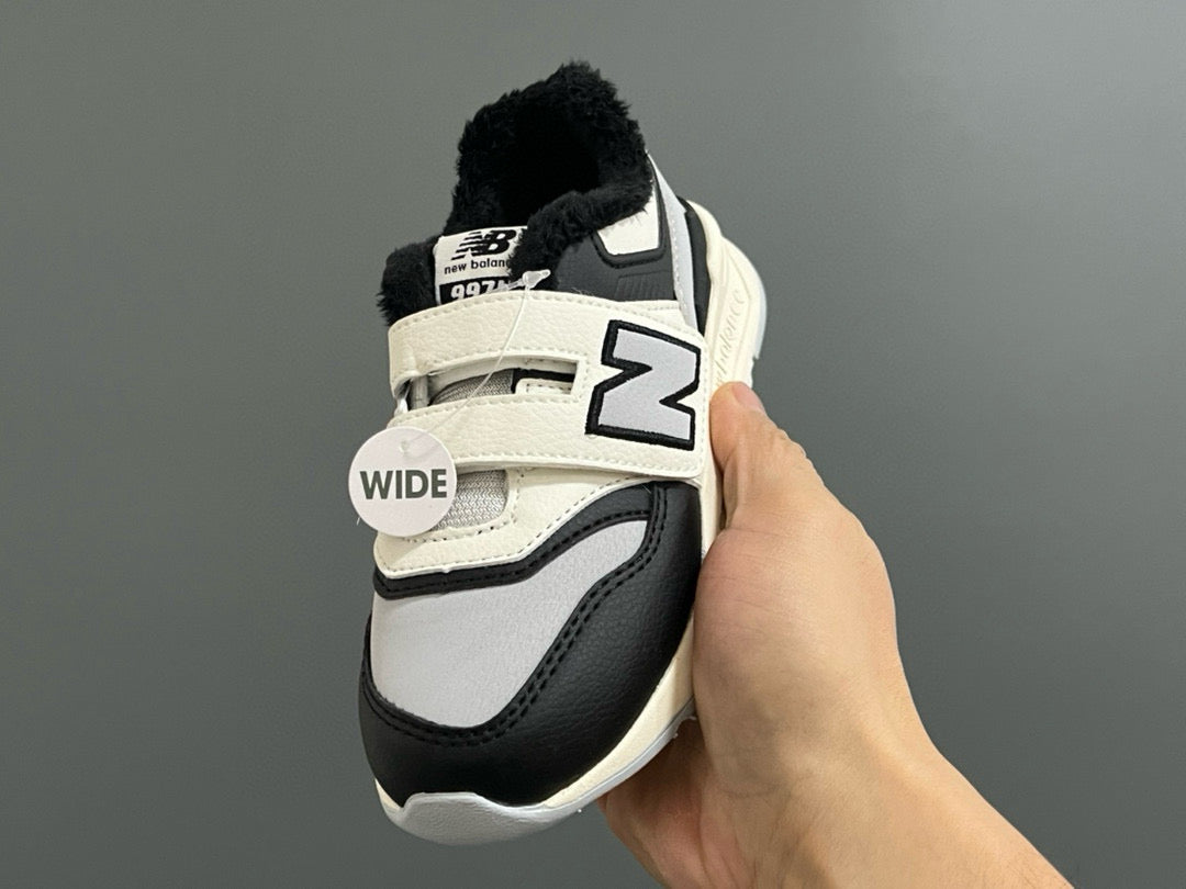 NB997 Velvet Velcro Children's Shoes" cream, black"