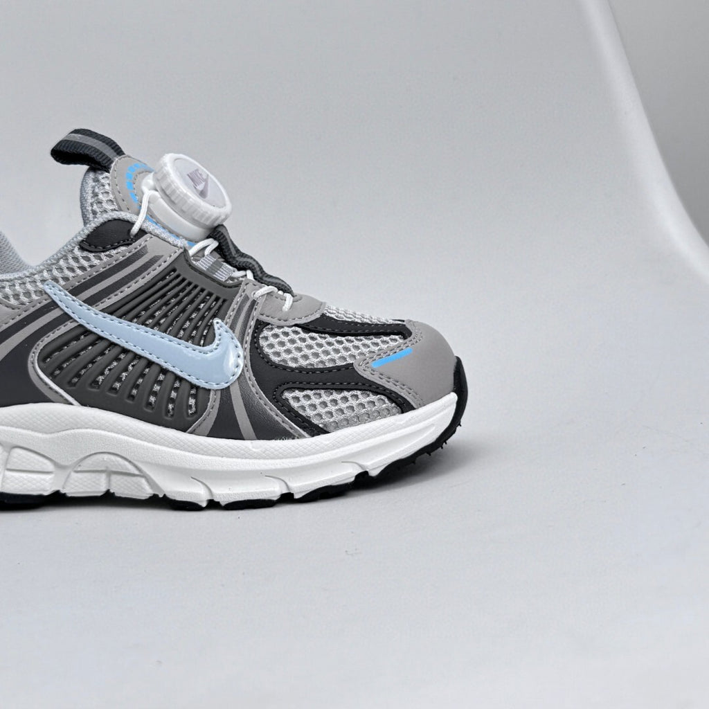 Nike Zoom V5 Retro Sneakers