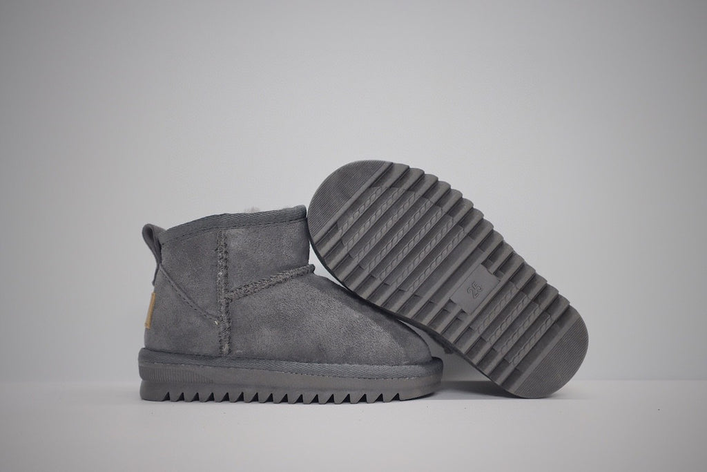 low-top UGG ankle boots" gray"