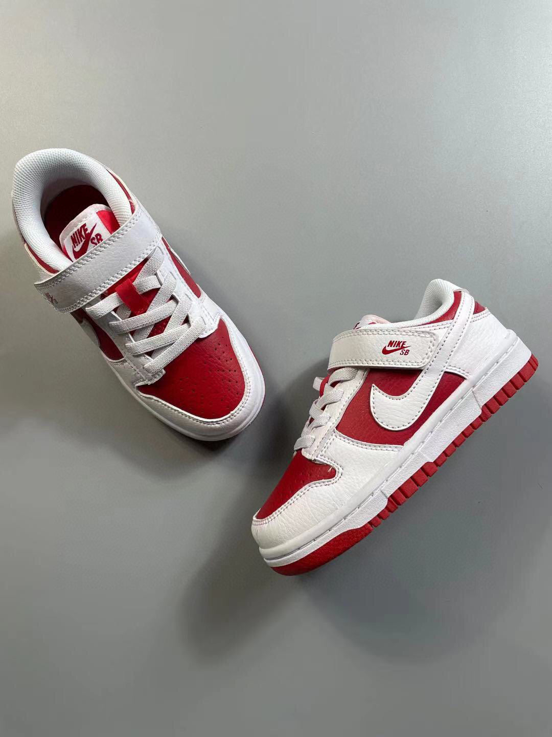 Nike SB single buckle sneakers" white, red"