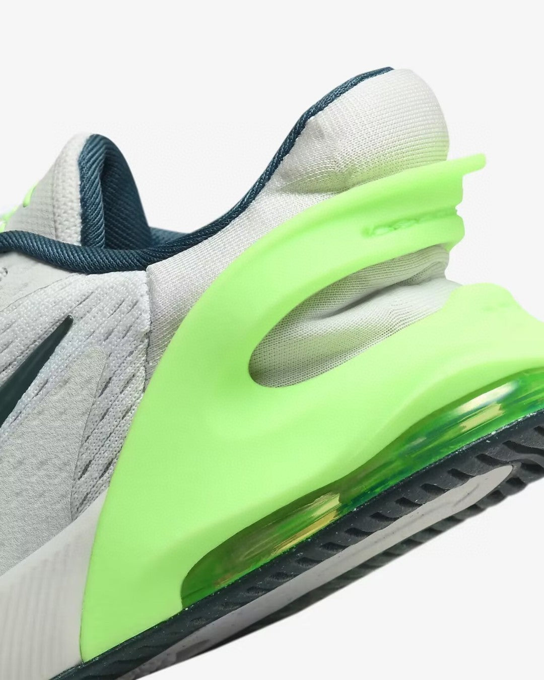 Nike 270 third generation elastic band air cushion children's shoes" white, green"