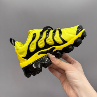 Nike AIR MAX plus full-length air cushion children's sports shoes "yellow"