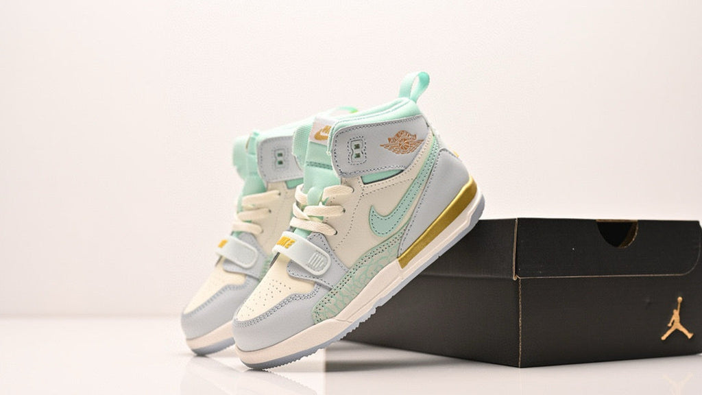 Jordan 312 children's shoes" light grey, off-white  & light , pastel mint green"