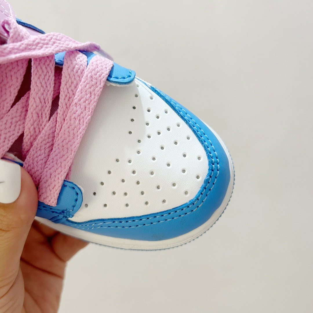 AJ1 Super Mario joint" pink, blue"