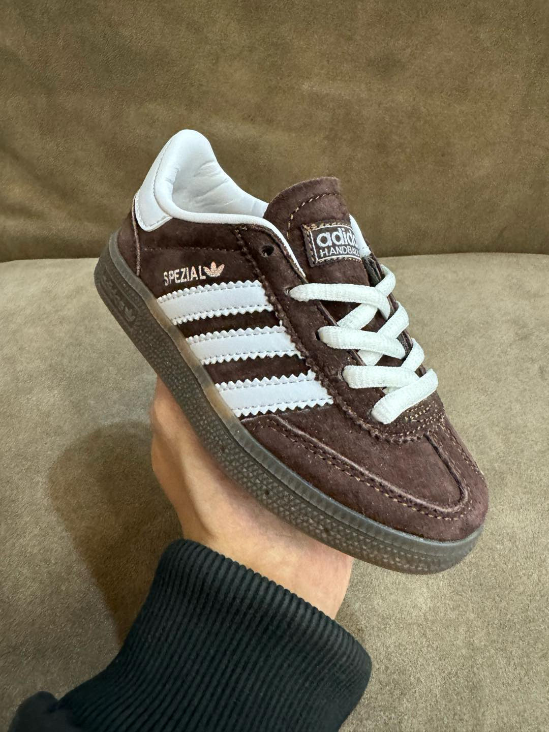 Adidas training 3 generation pig leather children's shoes" brown"