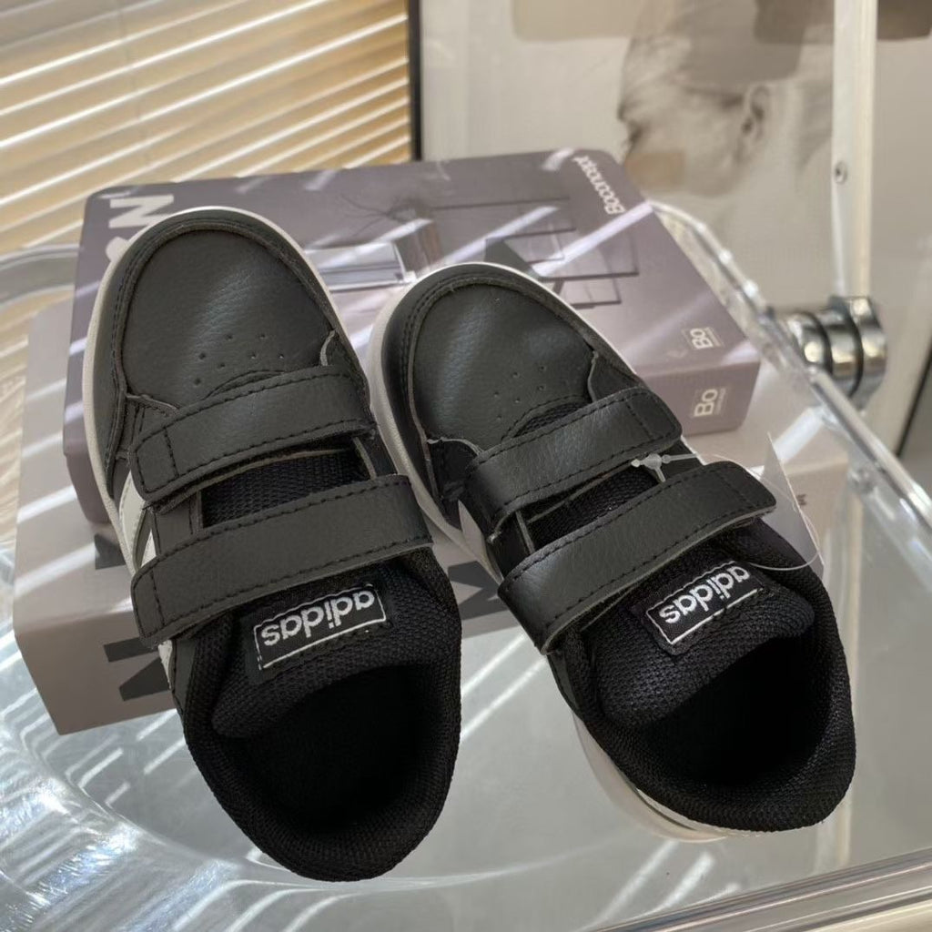 Adidas co-branded Velcro children's shoes" black, white"