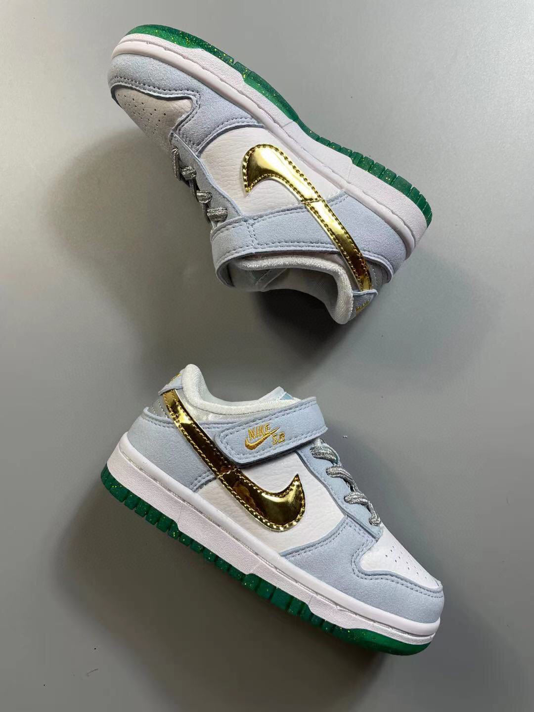 Nike SB single buckle sneakers" white, gray"