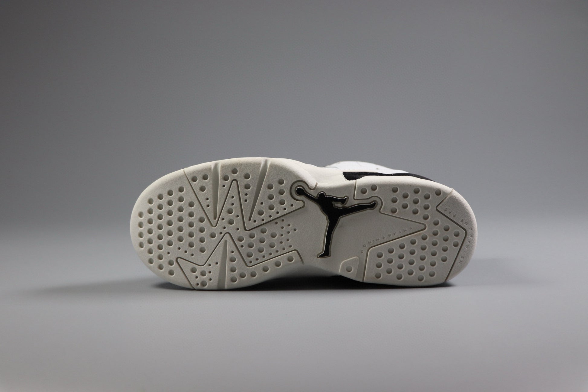 Joe 6 children's basketball shoes " white, & blue"