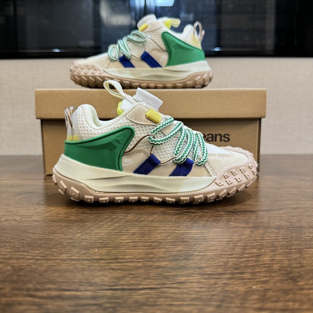 Nike ACG outdoor hiking shoes" green"