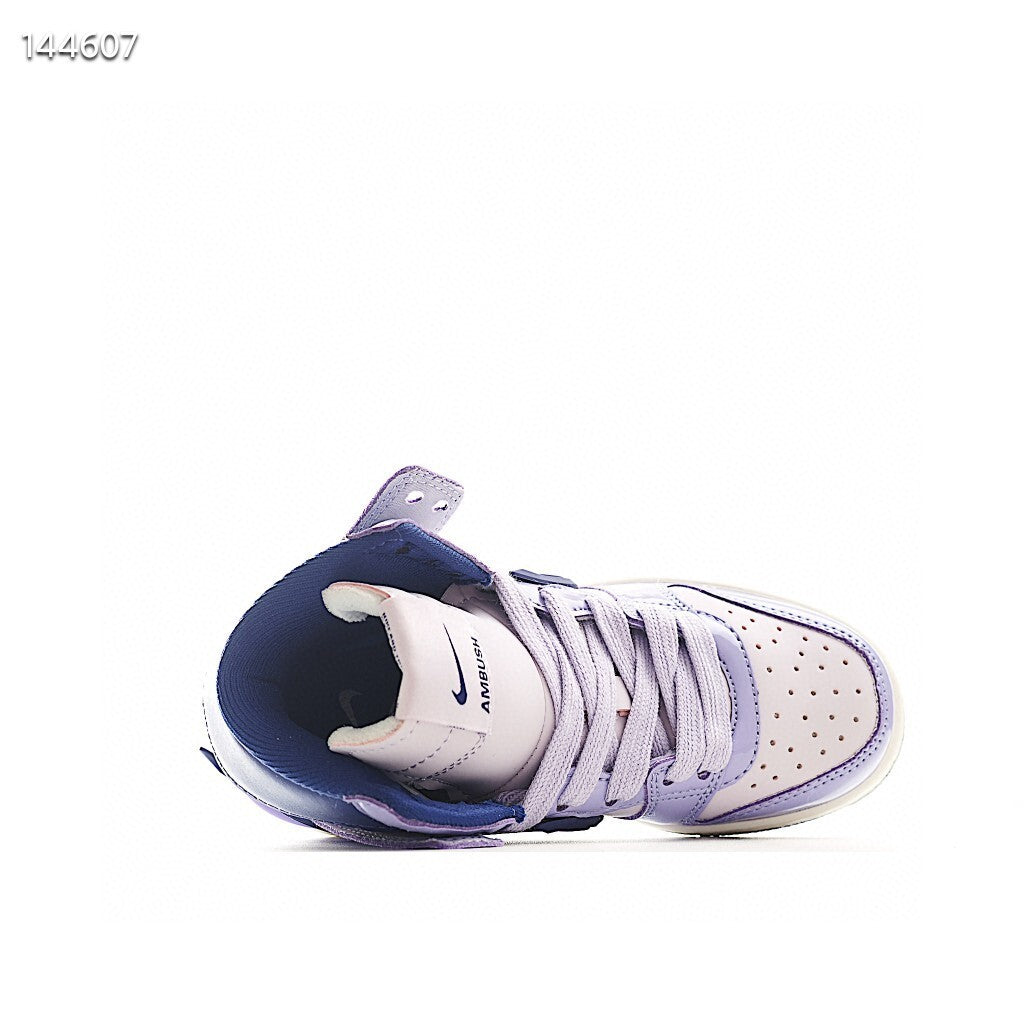 Nike Dunk High Top Swoosh