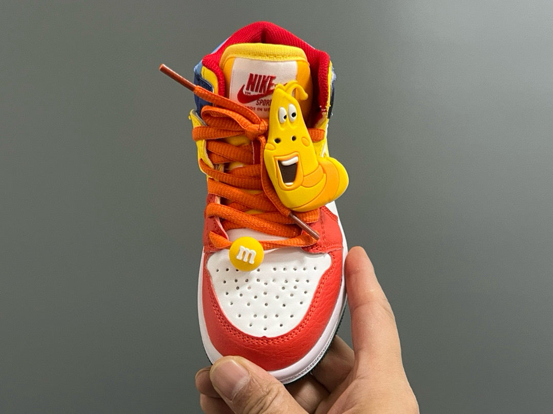Qiao Yi Zhongbang cartoon funny bug Velcro sneakers"  red, yellow, white, black, turquoise"