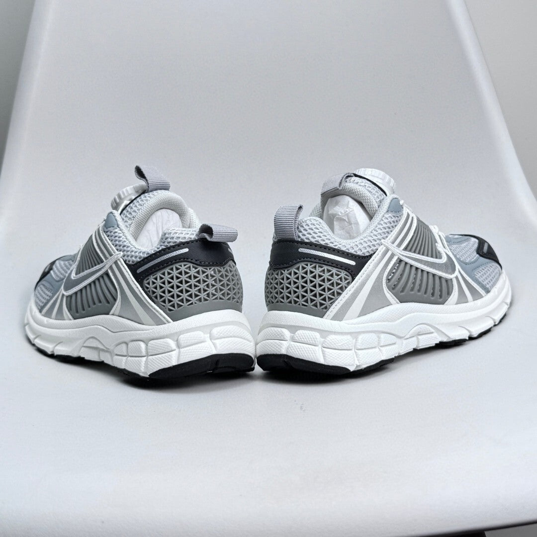 Nike Zoom V5 Retro Sneakers