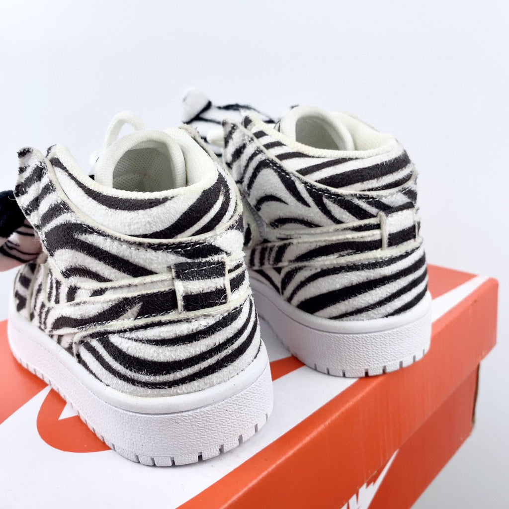 Joe 1 low-top hook series children's shoes" white, black"