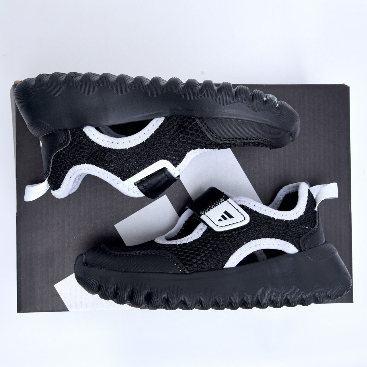 Adidas mesh single buckle sandals " Black and white"
