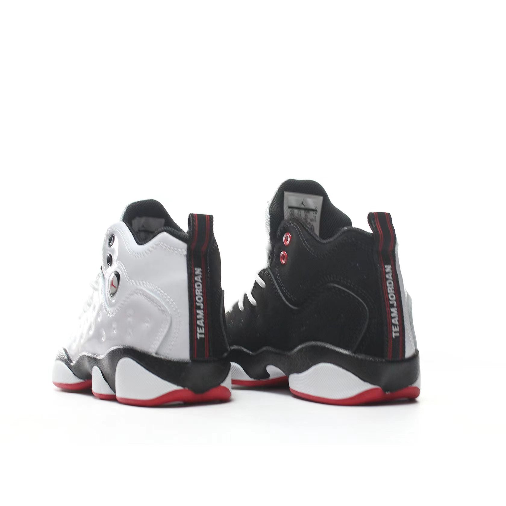 Joe 13 second generation "black, white"
