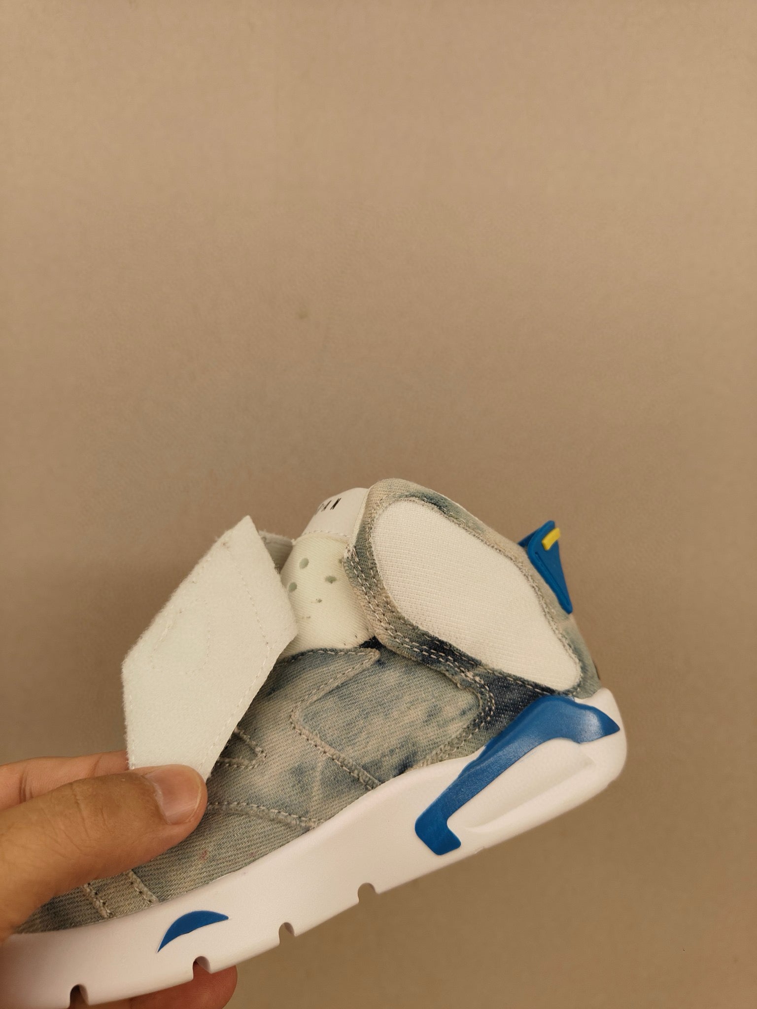 Joe 6 Velcro leather basketball shoes" light blue/denim"